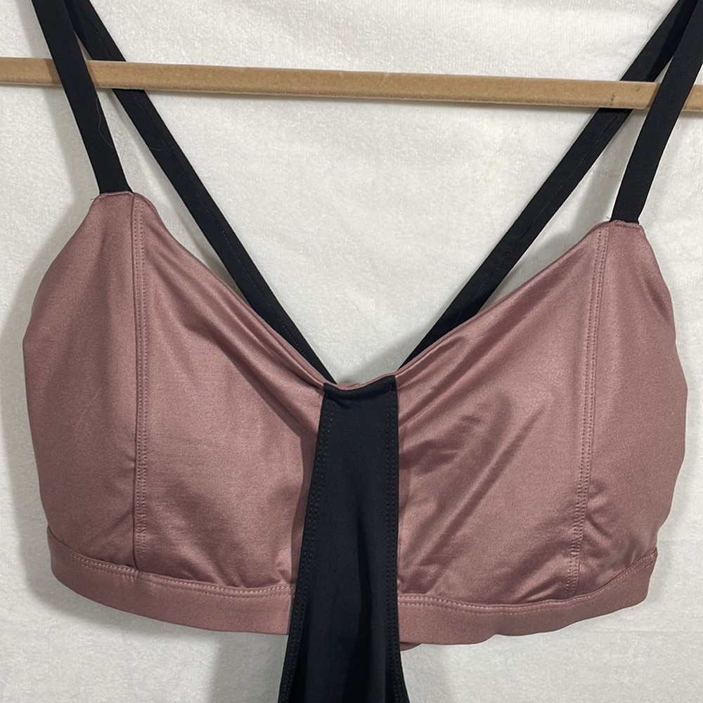 Demi Lovato Fabletics Workout Athletic Top sz L